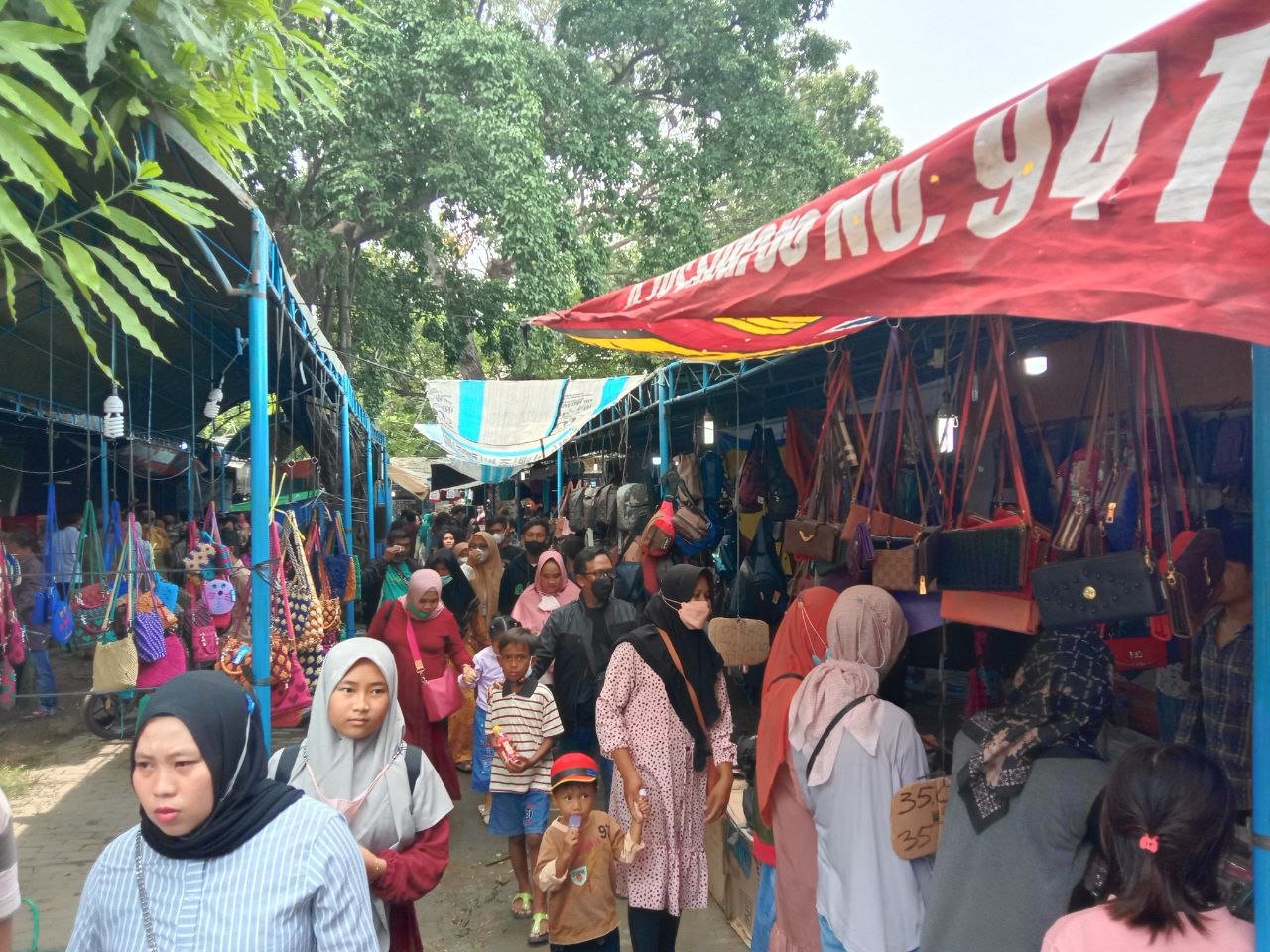 Ratusan Ribu Wisatawan Kunjungi Kabupaten Rembang
