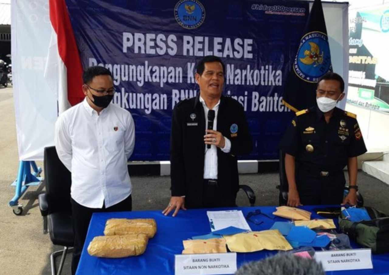 2 Hakim di Rankasbitung Pakai Narkoba di Pengadilan 2 Hakim di Rankasbitung Pakai Narkoba di Pengadilan
