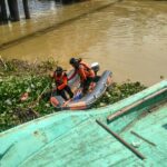 tenggelam di sungai silugonggo, warga rembang belum juga ditemukan