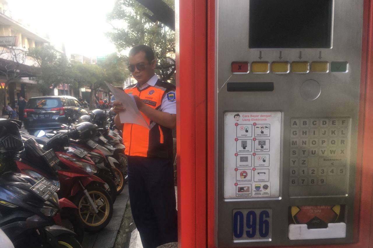 445 Mesin Parkir Tersebar di Kota Bandung, Begini Cara Penggunaan