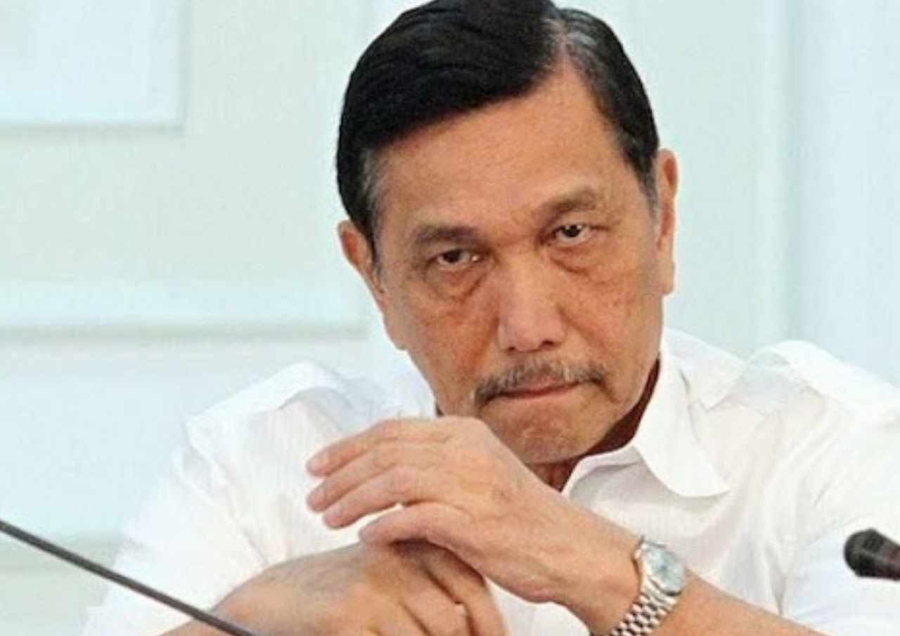 Luhut Ungkap Jebakan di Balik Proyek Kereta Cepat Luhut Ungkap Jebakan di Balik Proyek Kereta Cepat