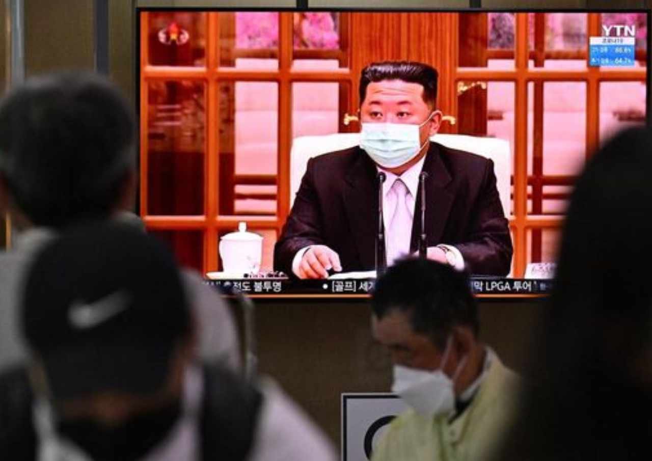 Perdana Kim Jong Un Pakai Masker, Korut Darurat Covid-19
