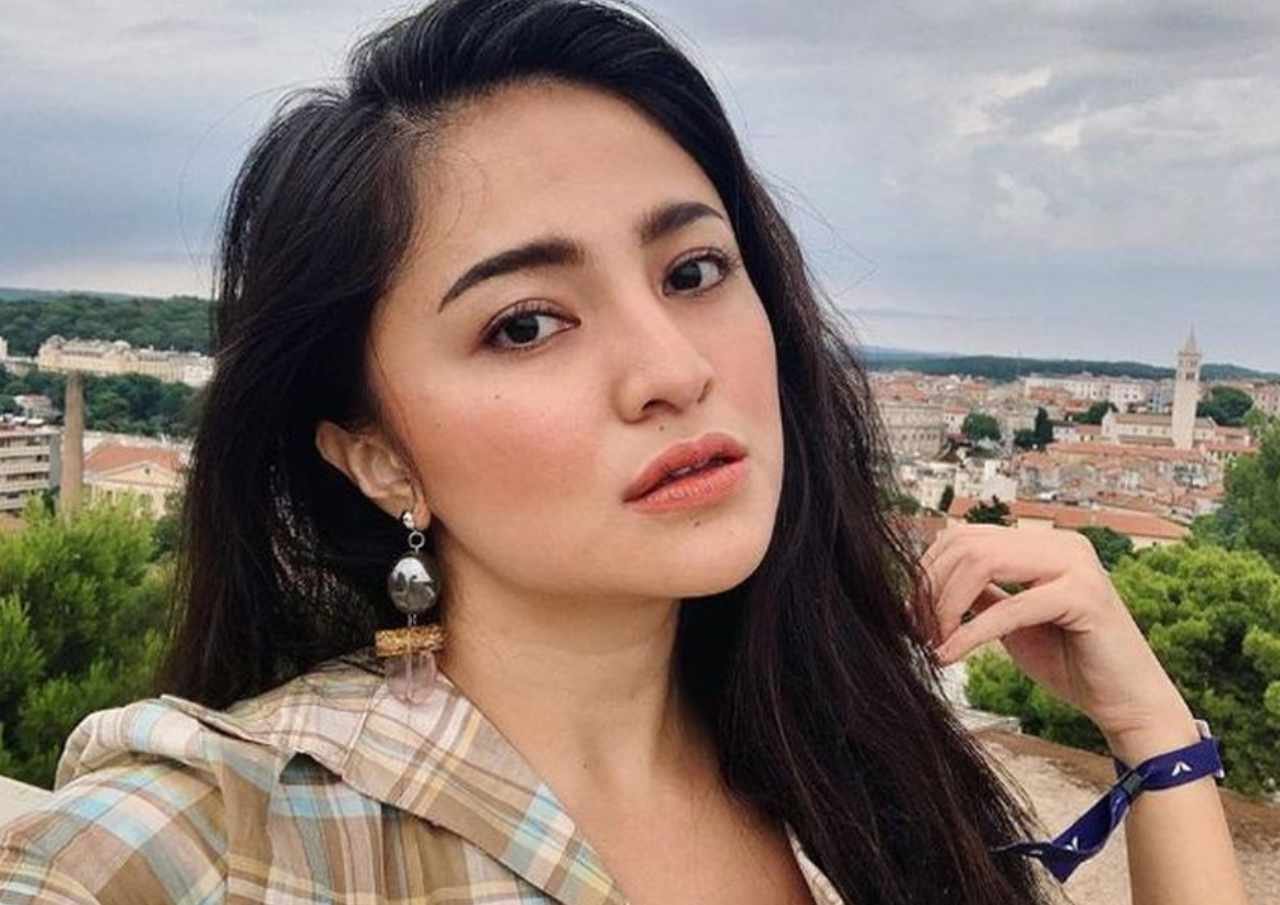 Pilu, Artis Marshanda Bacakan Wasiat untuk Ayahnya