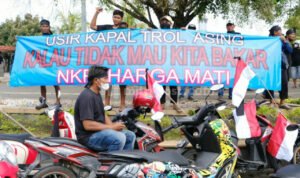 Komisi B DPRD Pati Dukung Penuh Tuntutan Aliansi Nelayan Juwana Komisi B DPRD Pati Dukung Penuh Tuntutan Aliansi Nelayan Juwana