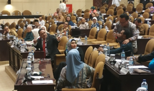 PMK Mewabah, DPR Minta Pemerintah Tak Gunakan RKA Kementan untuk Proyek Bancakan