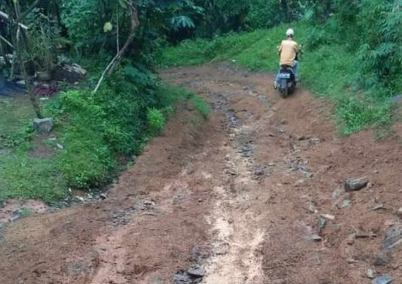 Warga Baduy Minta Jalan Alternatif Diperbaiki