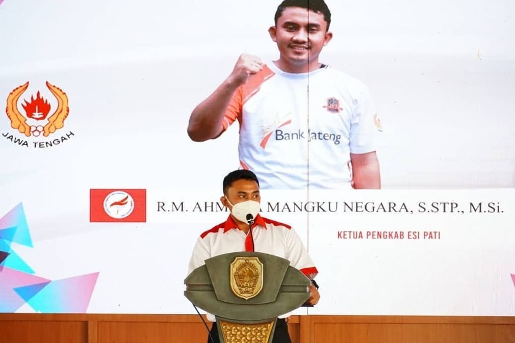 Foto: Ahmada Mangku Negara saat menghadiri pengukuhan ESI Kabupaten Pati (Sumber: vind/mitrapost.com)