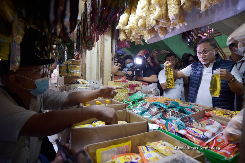 Kemendag Luncurkan Minyakita, Minyak Goreng Kemasan Sederhana Rp14 Ribu