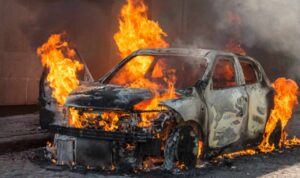 4 Penumpang Meninggal setelah Mobil Terbakar