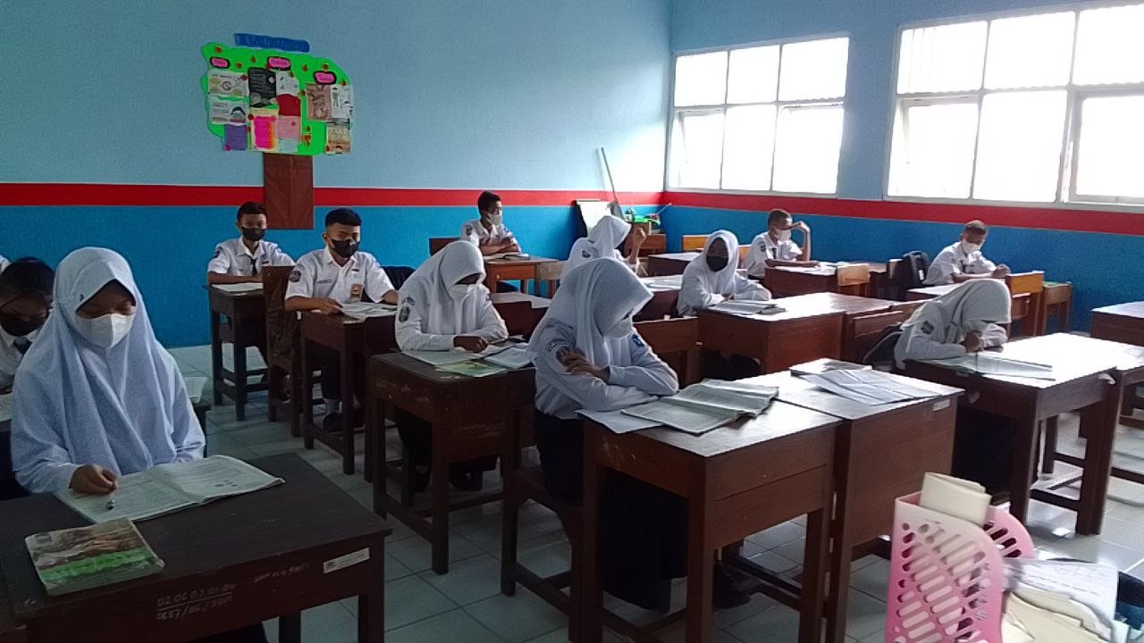 PTM Berjalan, Pemerintah Tambah Alokasi Dana BOS Untuk Pati PTM Berjalan, Pemerintah Tambah Alokasi Dana BOS Untuk Pati