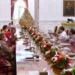 Temui Presiden di Istana, Dewan Komisioner OJK Apresiasi Kepemimpinan Jokowi