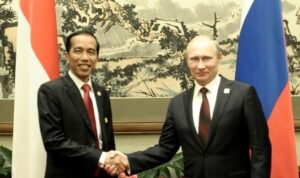 Pengamat Hubungan Internasional Menilai Misi Jokowi ke Rusia Sia-sia