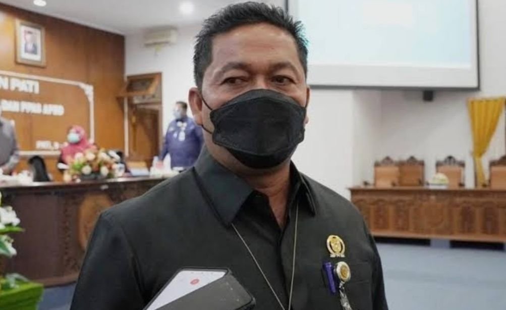 Foto: Ali Badrudin Saat ditemui awak media di kantor DPRD Kabupaten Pati (sumber: vind/mitrapost.com )