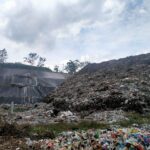 Foto : Ilustrasi tumpukan sampah di salah satu TPA di Kabupaten y (Sumber : Mitrapost com/Anang SY)