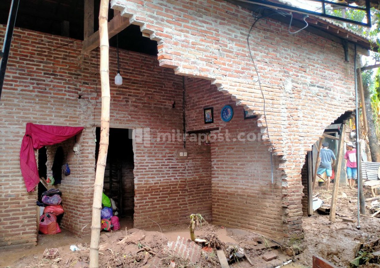 Bantuan Dana Perbaikan Rumah Rusak Imbas Banjir di Tunjungrejo Masih Menunggu Disposisi Bupati