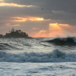Gelombang Sangat Tinggi Diprediksi Terjadi di Laut Selatan Jateng Hingga DIY