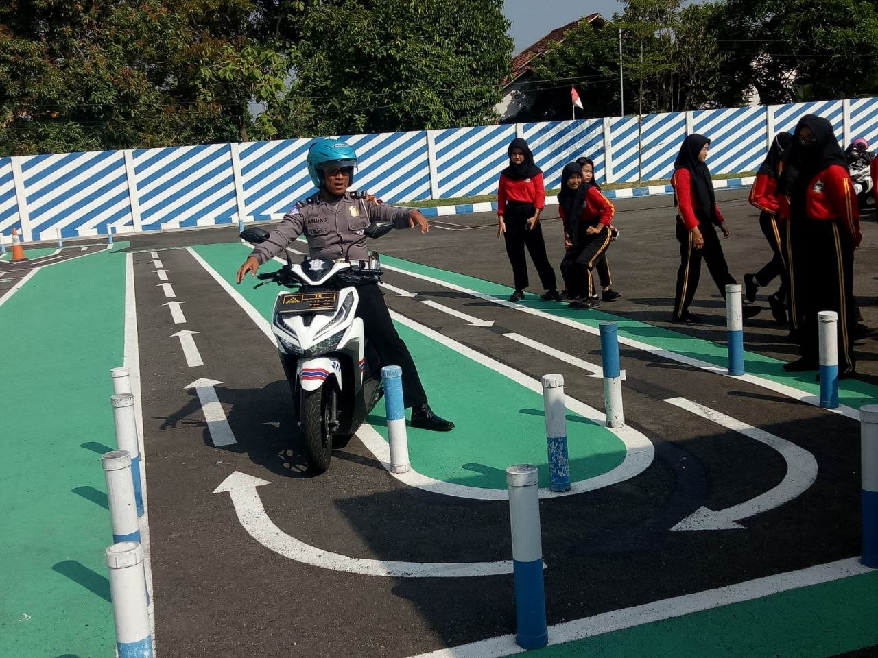 Pelatihan Safety Riding, Polres Pati Harapkan Siswa Bisa Jadi Pelopor Keselamatan Berlalu Lintas