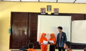 Mahasiswa KKN Undip Beri Pelatihan Public Speaking di SD N Plamongansari 02