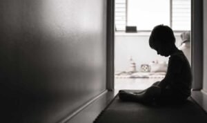 Miris, Bocah 8 Tahun di Tangerang Suka Makan Pasir dan Semen Miris, Bocah 8 Tahun di Tangerang Suka Makan Pasir dan Semen