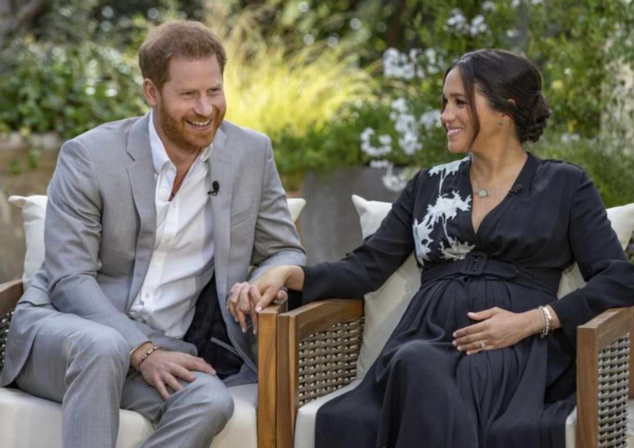 Pangeran Harry Sebut Hubungannya dengan Pangeran Charles Renggang Pangeran Harry Sebut Hubungannya dengan Pangeran Charles Renggang