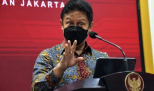 Menteri Kesehatan dan Mendorong Penggunaan Alkes Dalam Negeri