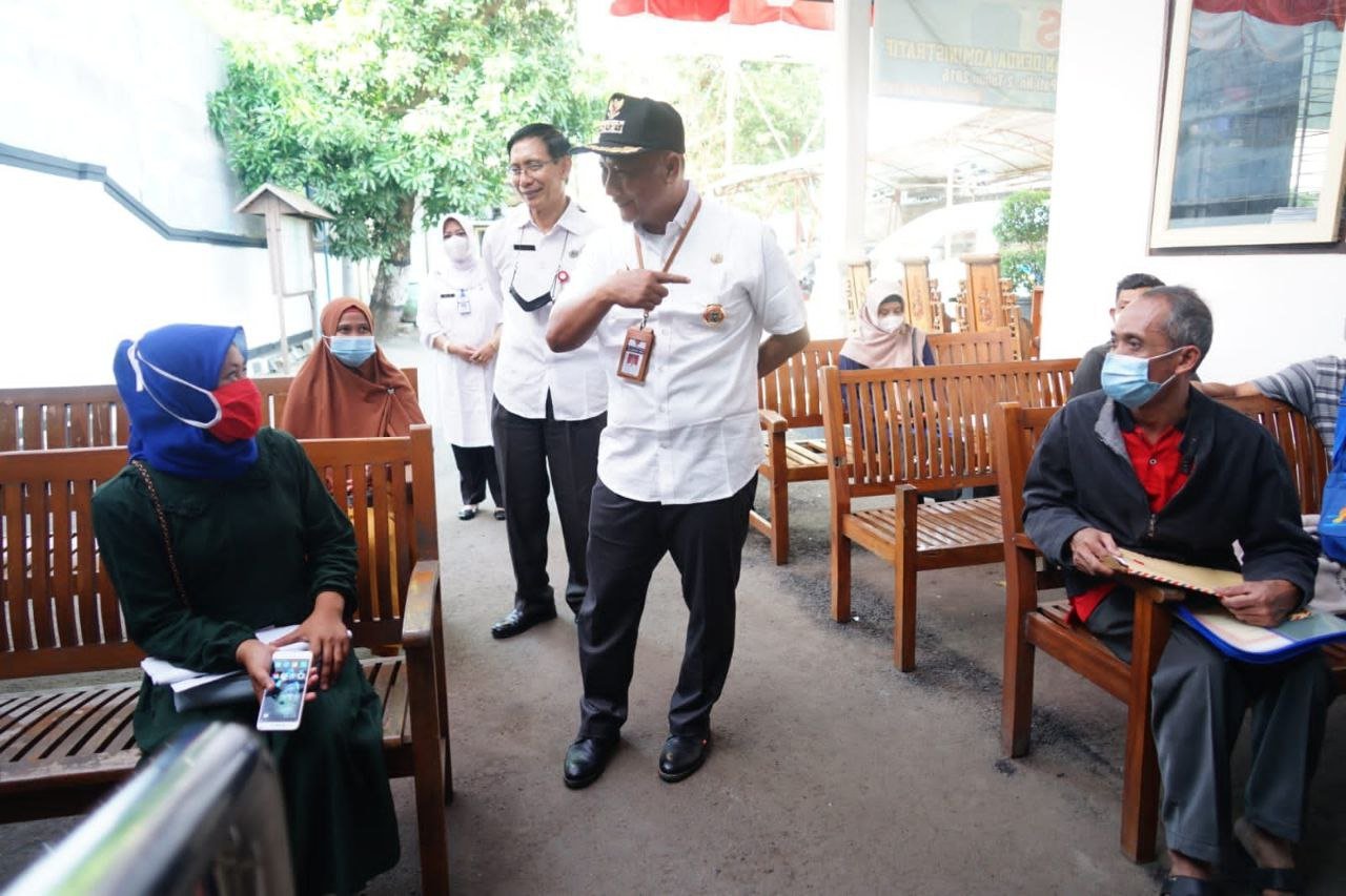 Di Hadapan Pegawai Disdukcapil, Pj Bupati Pati Imbau ASN Tak Alergi Aduan Warga