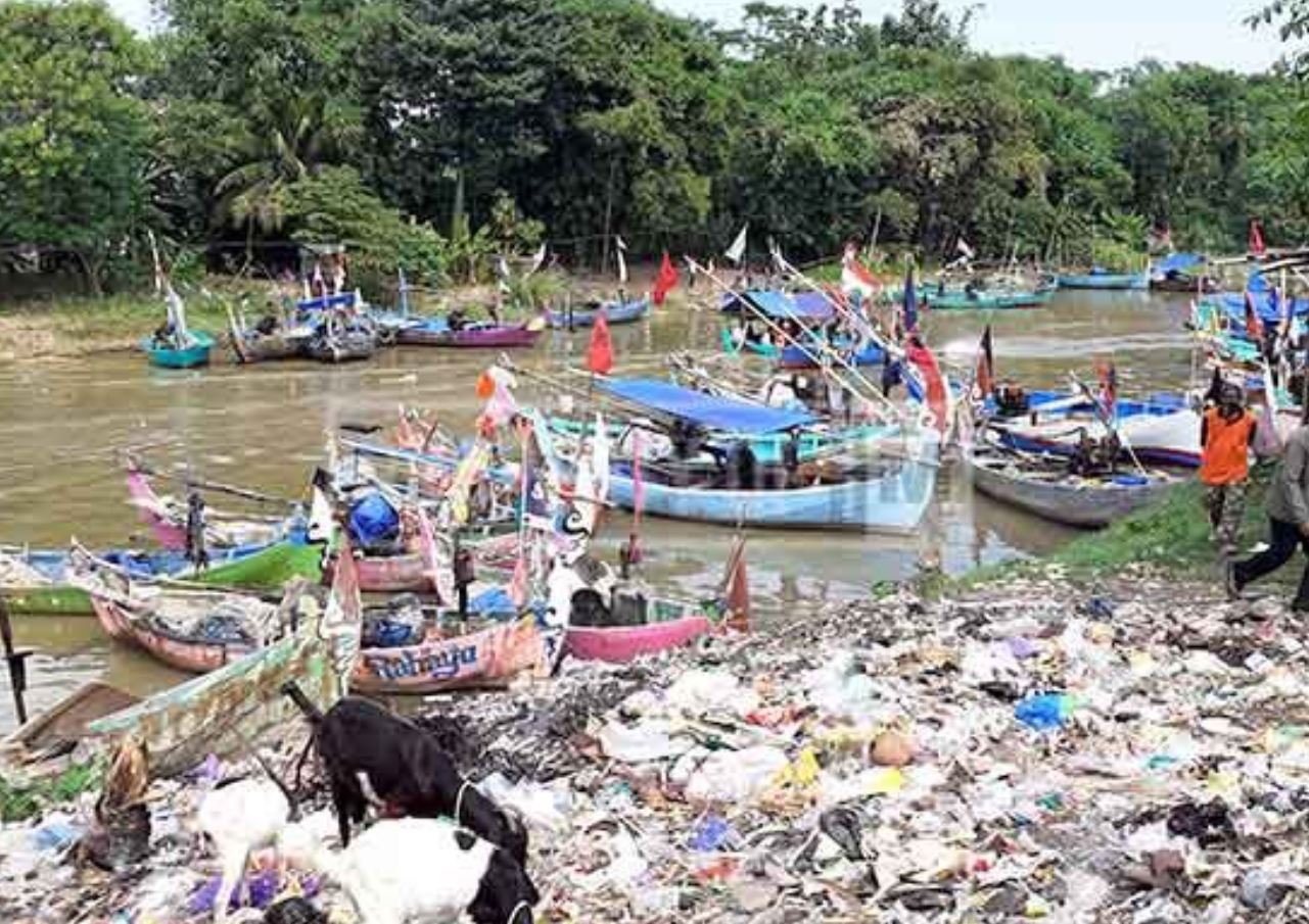 Kurangi Volume Sampah Tepi Sungai, Pemkab Pati Gencarkan Sosialisasi
