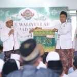 Foto: acara buka dan lelang kelambu di makam Syeikh Ahmad Mutamakkin Desa Kajen/ istimewa