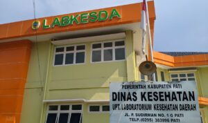 Foto : Gedung LABKESDA Kabupaten Pati (Sumber : Mitrapost.com/Anang SY