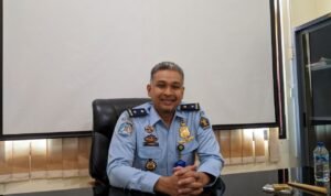 Foto : Kepala Seksi Pelayanan dan Verifikasi Dokumen Perjalanan Kanim Kelas 1 Non TPI Pati, Prihatno Juniardi (Sumber : Mitrapost.com/Anang SY) Foto : Kepala Seksi Pelayanan dan Verifikasi Dokumen Perjalanan Kanim Kelas 1 Non TPI Pati, Prihatno Juniardi (Sumber : Mitrapost.com/Anang SY)