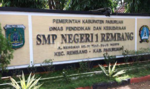 Dari 24 Sekolah se-Jawa tengah, SMPN 1 Rembang Satu-satunya Sekolah dari Kota Garam yang ikut Program Adiwiyata Nasional Dari 24 Sekolah se-Jawa tengah, SMPN 1 Rembang Satu-satunya Sekolah dari Kota Garam yang ikut Program Adiwiyata Nasional