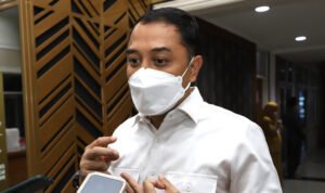 Ketintang Bebas PKL, Wali Kota Surabaya Perintahkan Patroli di Titik Rawan