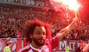 Marcelo Resmi Direkrut Olympiakos, 20 Ribu Suporter Beri Sambutan Meriah Marcelo Resmi Direkrut Olympiakos, 20 Ribu Suporter Beri Sambutan Meriah