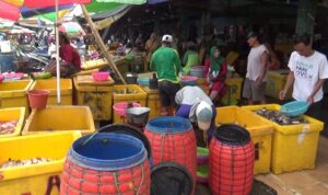 Foto: Pedagang ikan di pasar Porda Juwana (Sumber: VIND/Mitrapost.com)