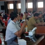 Foto: Rioma saat menyampaikan pendapat rapat koordinasi kebijakan BBM/mitrapost.com/Sri Lesta