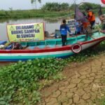 Bedo Kang Nyawiji: Aksi Bersih Sampah di Sungai Juwana, Kompleks Jembatan Sampang