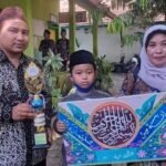 Zulfikar Kaligrafer Cilik Luangkan Waktu 4 Jam Perhari untuk Berlatih Kaligrafi