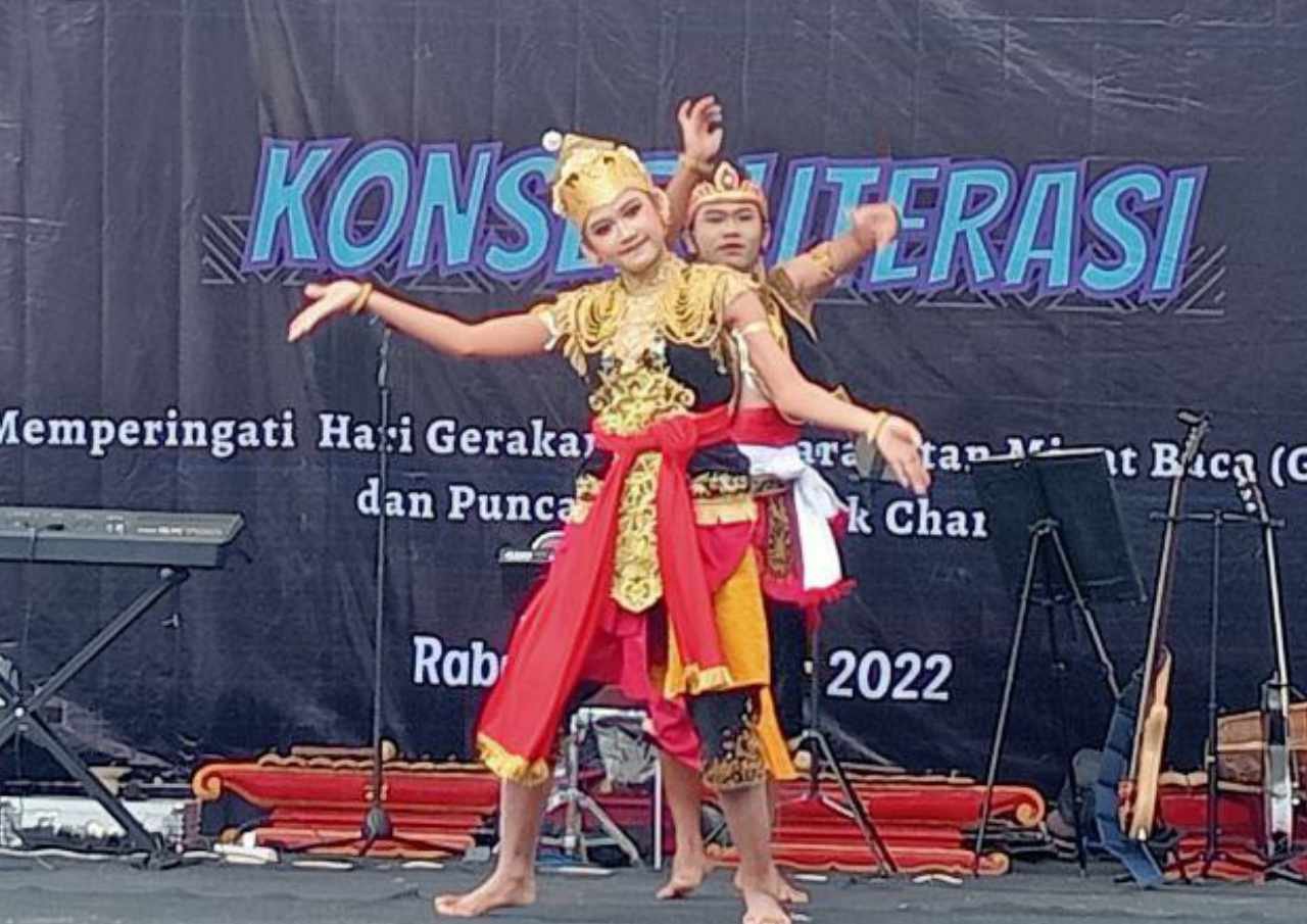 Foto: Pertunjukan Tari Gandaria beberapa waktu lalu/mitrapost.com/Sri Lestari