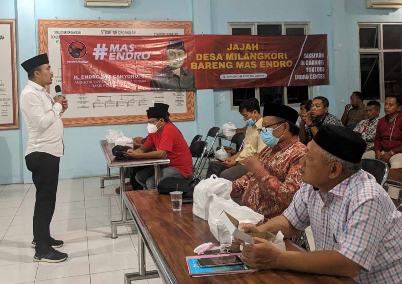 Foto : Suasana kegiatan Reses Anggota Komisi E DPRD Provinsi Jawa Tengah, Endro Dwi Cahyono di Balai Kelurahan Pati Lor (Sumber : Mitrapost.com/ Anang SY)