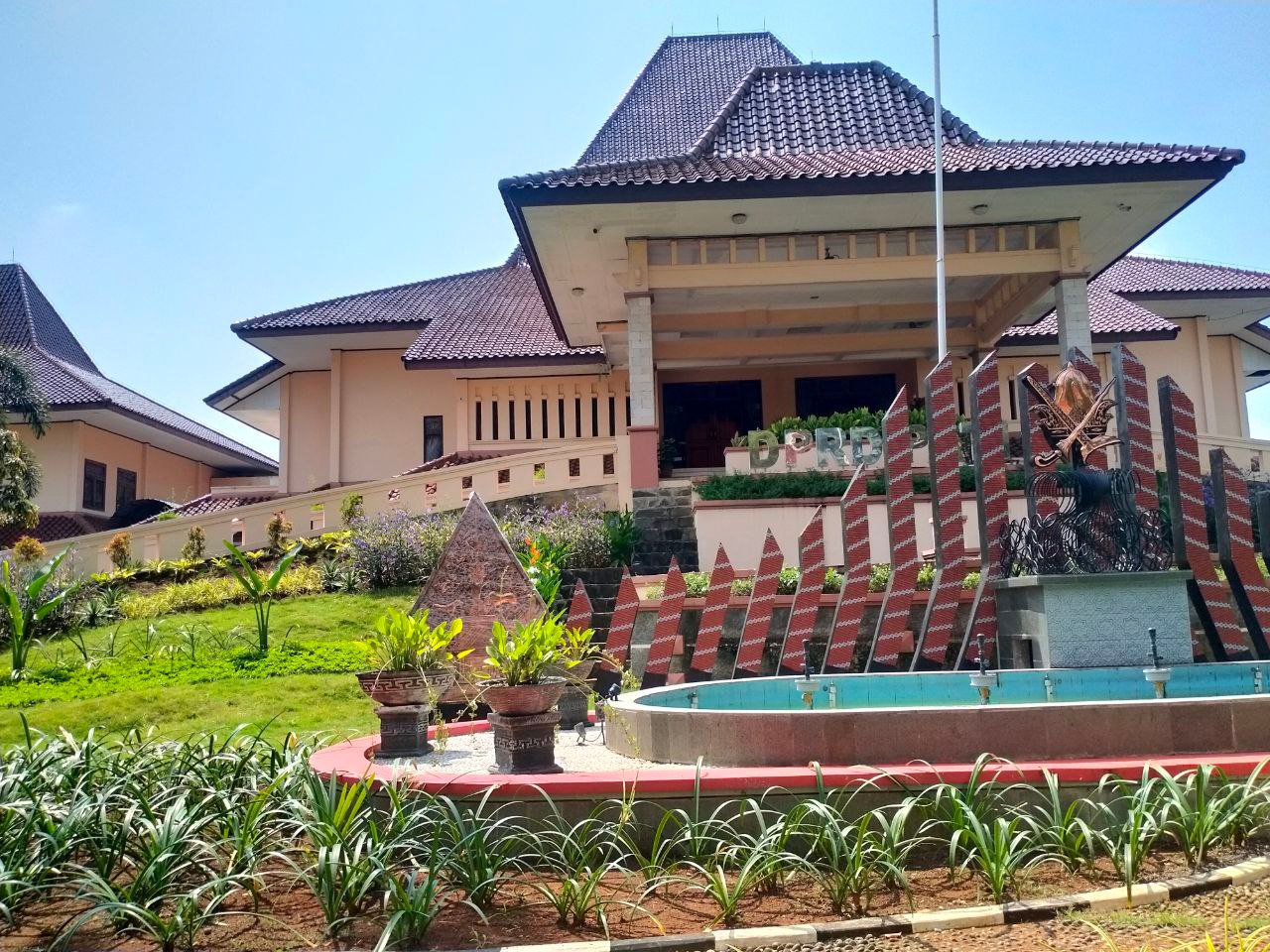 Cukai Hasil Tembakau Direncanakan Alami Kenaikan, Dewan Sebut Dampaknya