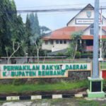 Foto: Suasana Rapat Paripurna Raperda APBD tahun 2023/mitrapost.com/Sri Lestari