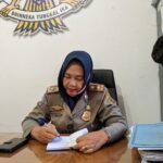 Foto : Kepala Bidang Penegakan Produk Hukum Daerah (PPHD) Satpol PP Kabupaten Pati, Endang Sulistiyani (Sumber : Mitrapost.com/ Anang SY) Foto : Kepala Bidang Penegakan Produk Hukum Daerah (PPHD) Satpol PP Kabupaten Pati, Endang Sulistiyani (Sumber : Mitrapost.com/ Anang SY)