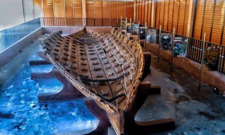 Foto: Perahu Kuno di Desa Punjulharjo Kecamatan Rembang/mitrapost.com/Sri Lestari