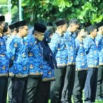Foto: Suasana upacara HUT Korps Pegawai Republik Indonesia (KORPRI) ke-51 di halaman kantor Bupati Rembang/mitrapost.com/Sri Lestari