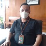 Foto:Aris Dwi Hartoyo Hakim dan Humas PN Kabupaten Pati (Sumber: Anwar/Mitrapost) Foto:Aris Dwi Hartoyo Hakim dan Humas PN Kabupaten Pati (Sumber: Anwar/Mitrapost)