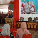 Foto: KBO Intel Miftakhur saat paparan rapat koordinasi dan evaluasi pengendalian inflasi di Pendopo Musium RA Kartini/mitrapost.com/Sri Lestari