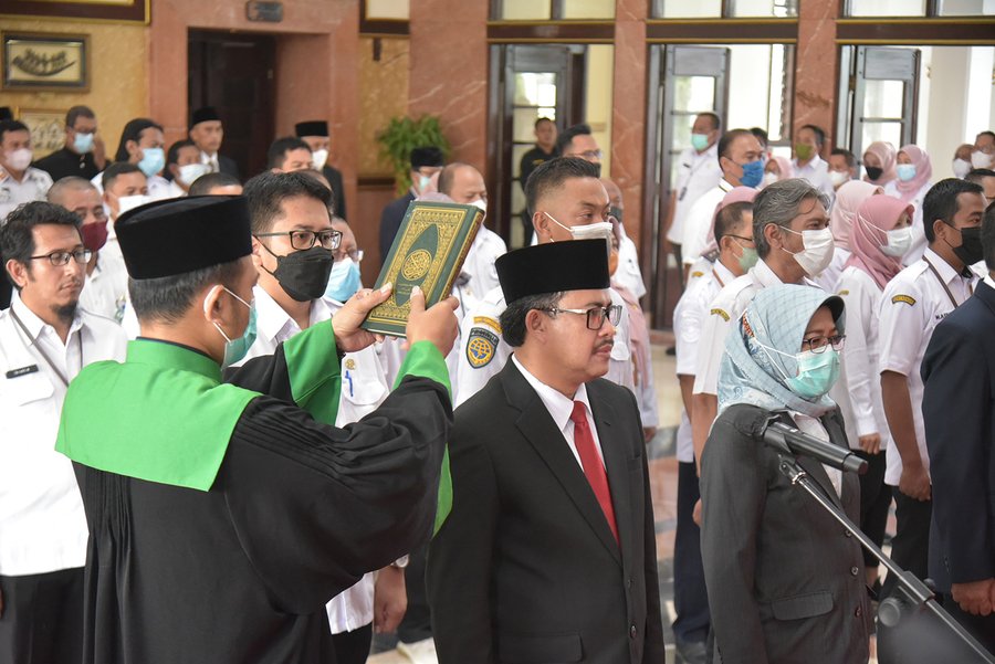 Wali Kota Surabaya Resmi Melantik Sekda Definitif