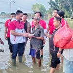 Ketua DPRD Pati Bersama PDIP Salurkan Bantuan 800 Nasi Bungkus di Mintobasuki