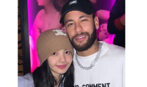 Lisa BLACKPINK Unggah Foto Kebersamaan dengan Neymar/twitter