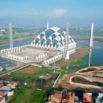 Ridwan Kamil Bahas Penggunaan APBD untuk Bangun Masjid/iStock